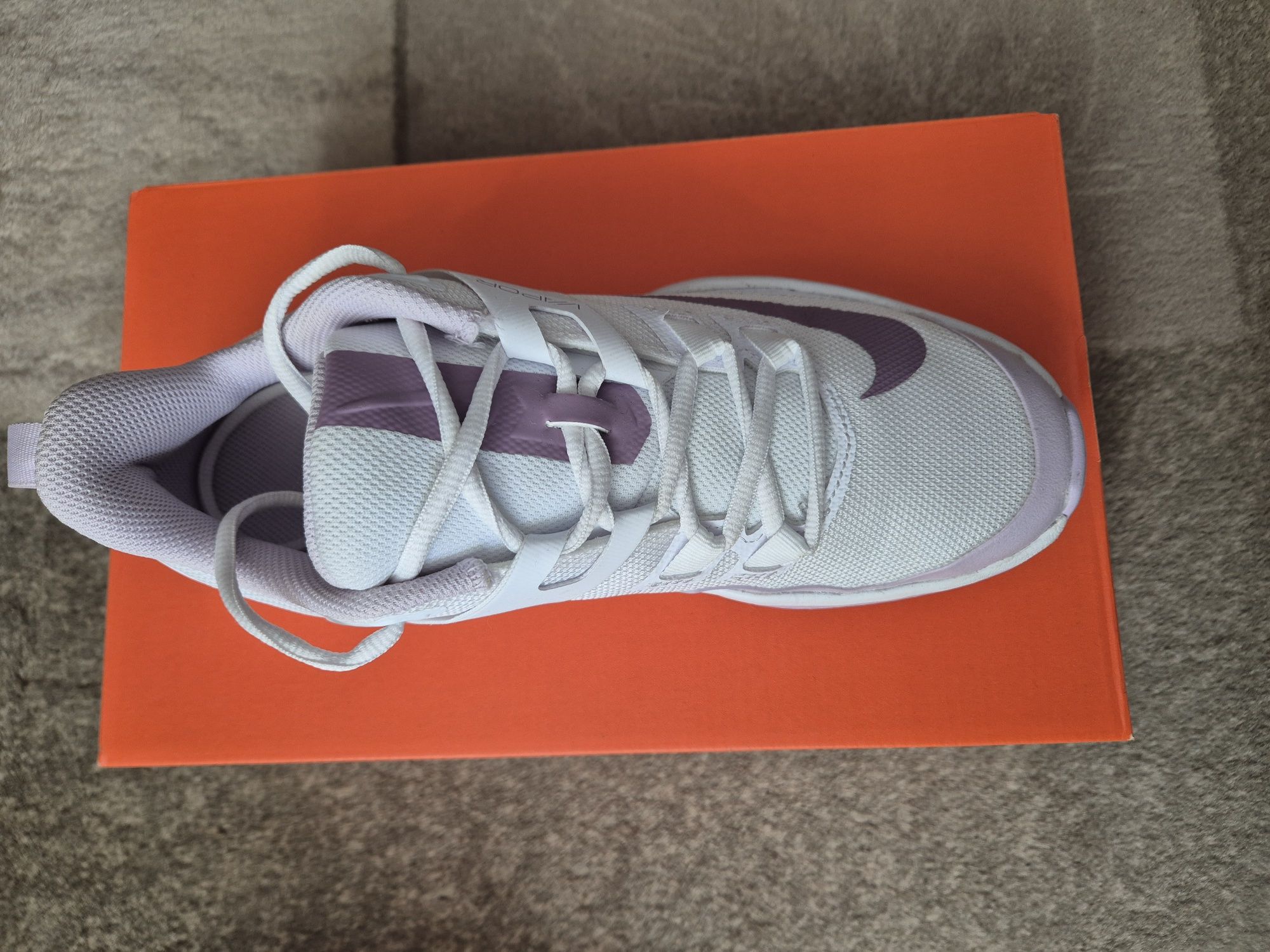 Маратонки w nike vapor lite hc
