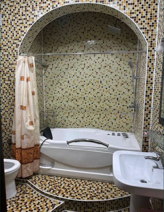 ЭЛИТНЫЙ ГАБУС 5/4/7, ул Нукусская! 220м2, Ор: быв Гламур,