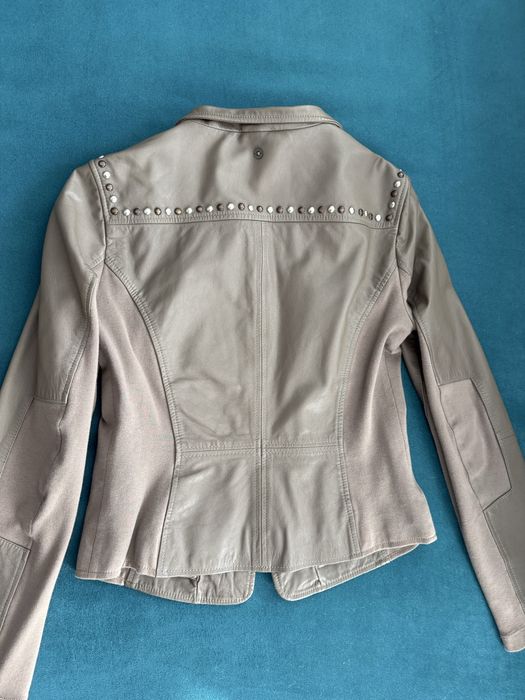 Бежово сиво кожено яке Pennyblack