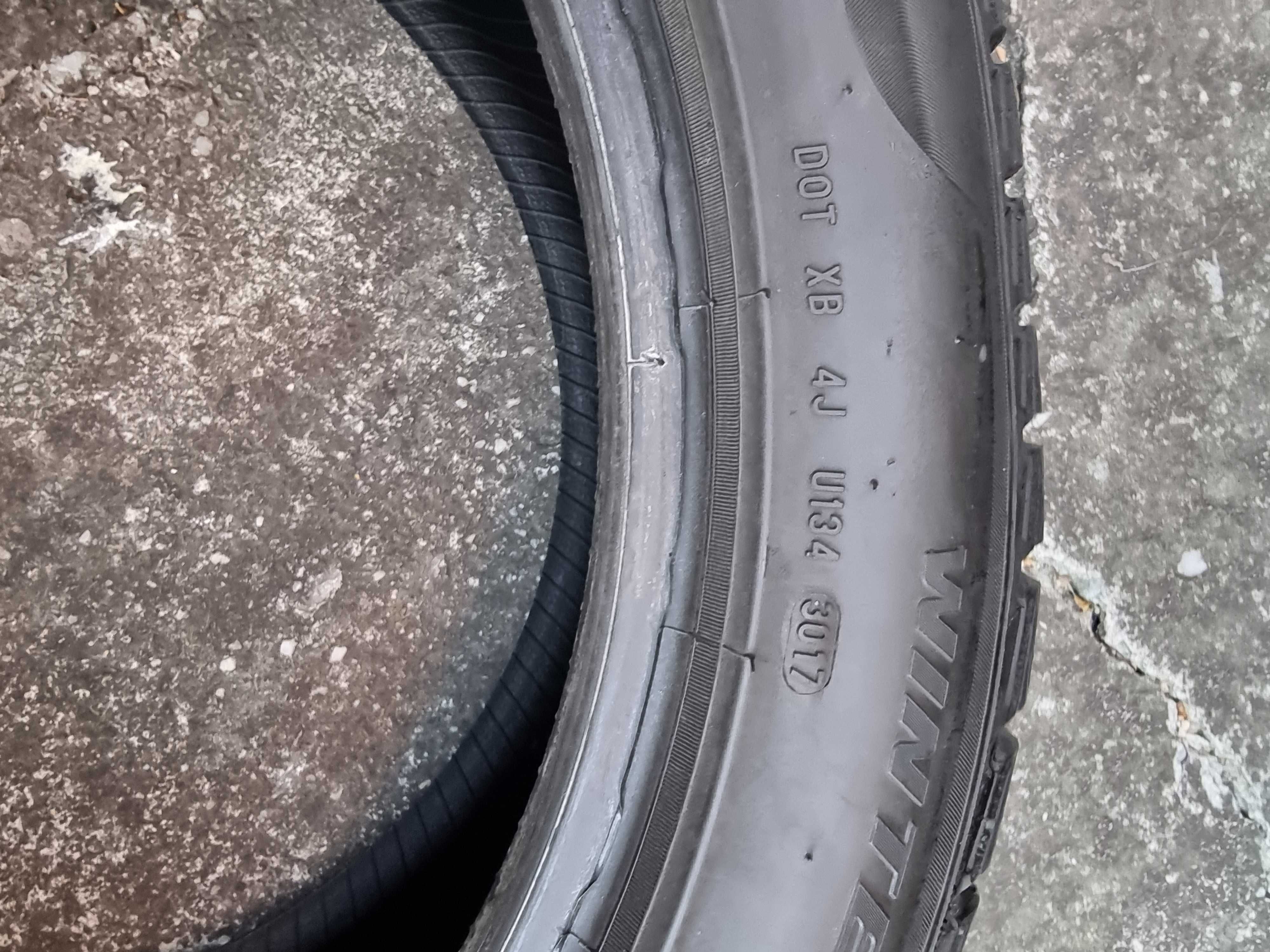 Зимни гуми Pirelli SottoZero 3 XL 245/45/R18