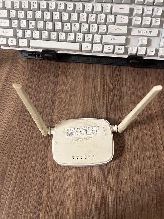 Продам Роутер Tenda