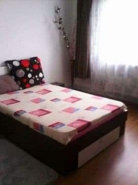 Închiriez apartament