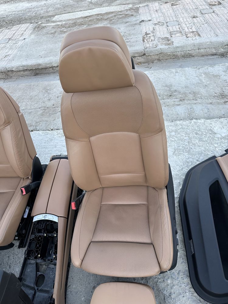 Interior din piele / Ecrane BMW Seria 7 F01 F02 2009-2015