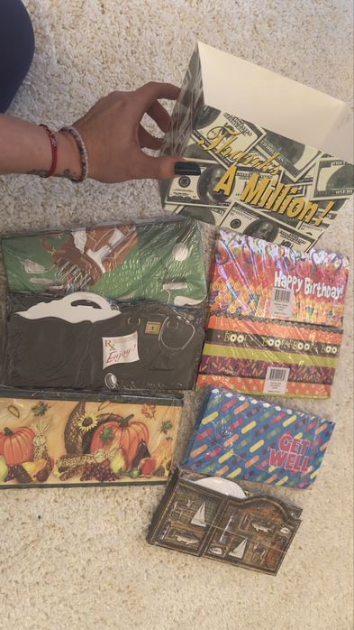 Vand lot peste 500 cutii carton noi calitate superioara