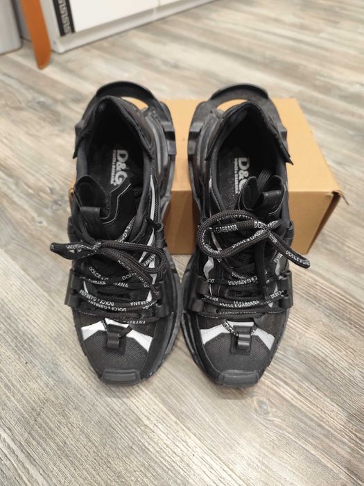 Продавам обувки чисто нови! 43 номер