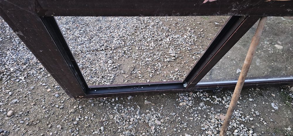 Vand usi de termopan folosite