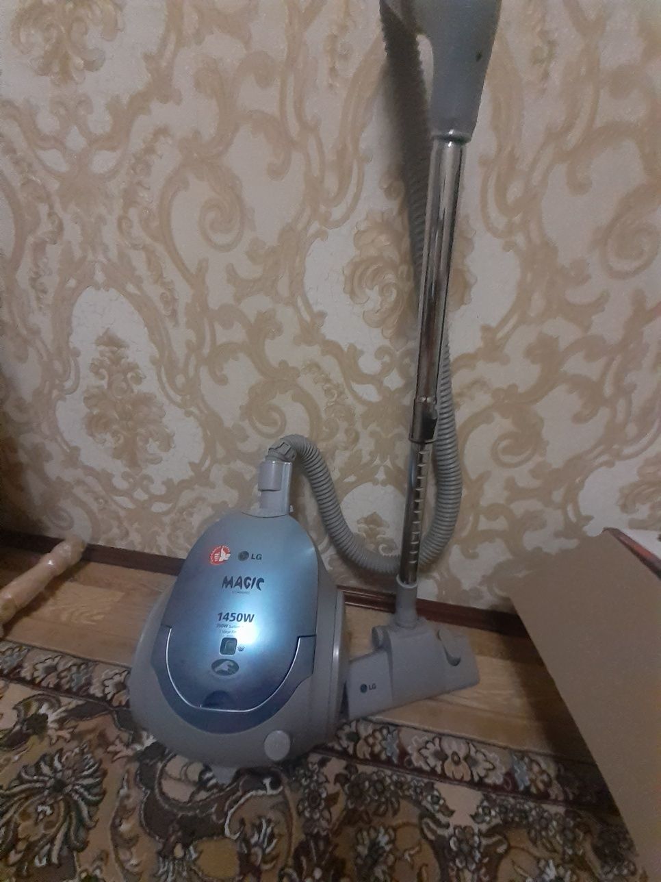 продам пылесос работает хорошо