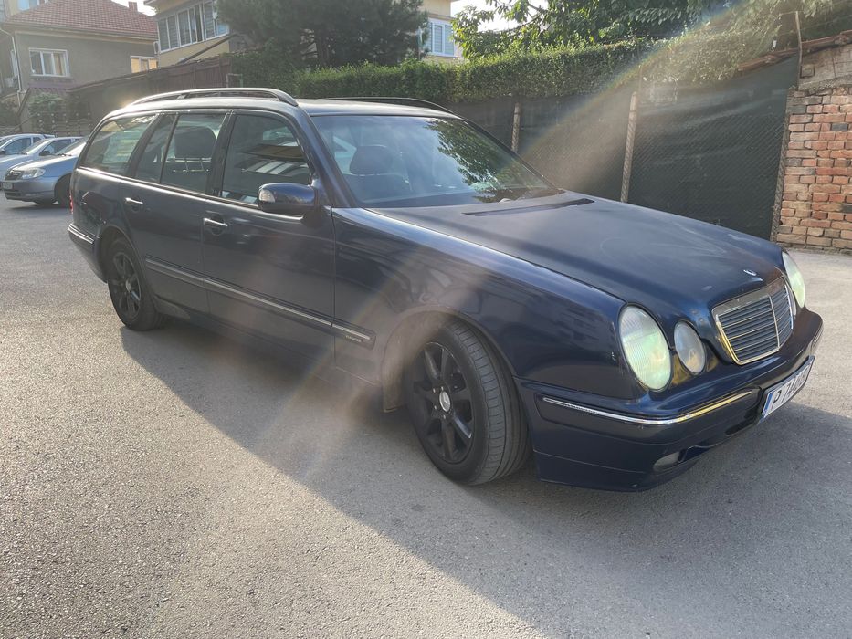 Mercedes-Benz E 200
