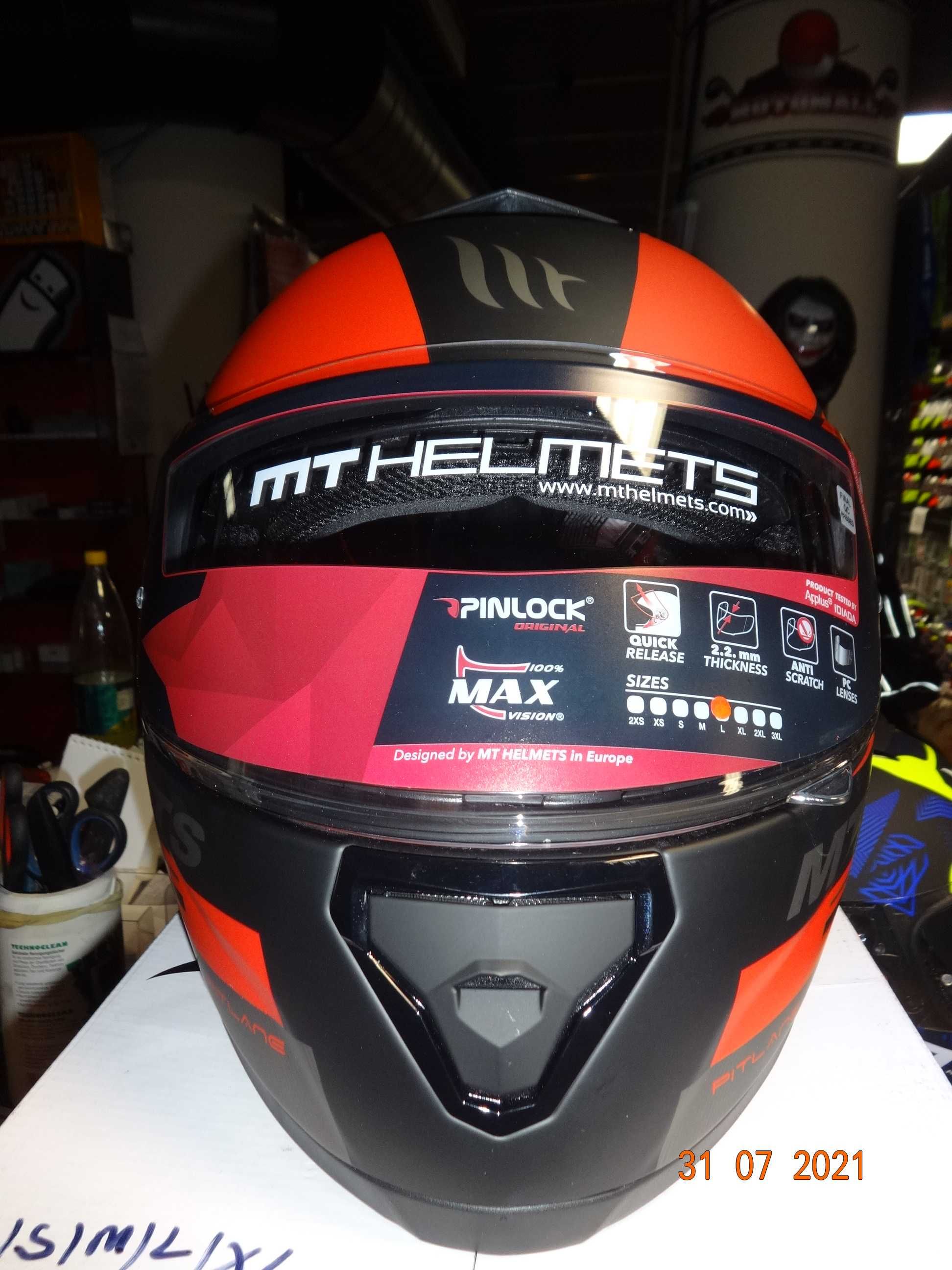 MT Helmets каска Thunder 3 Pitlane пистова мото каска с очила ПРОМО!