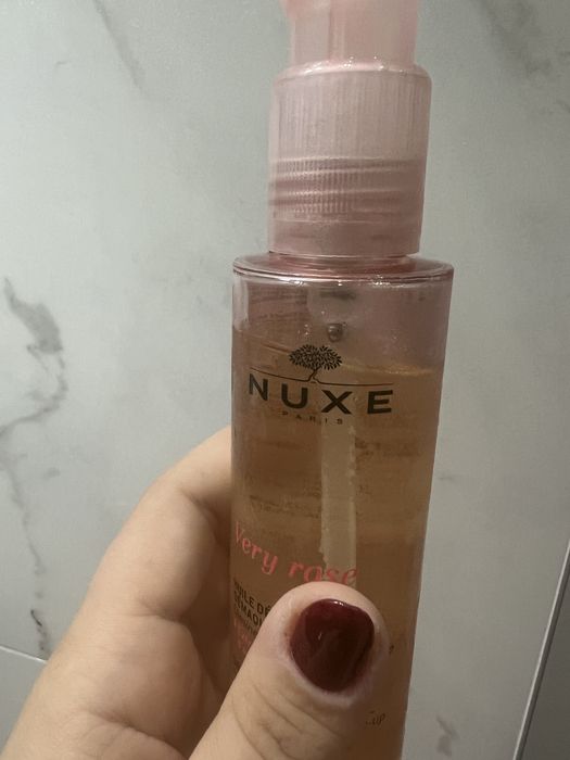 Олио за премахване на грим Nuxe