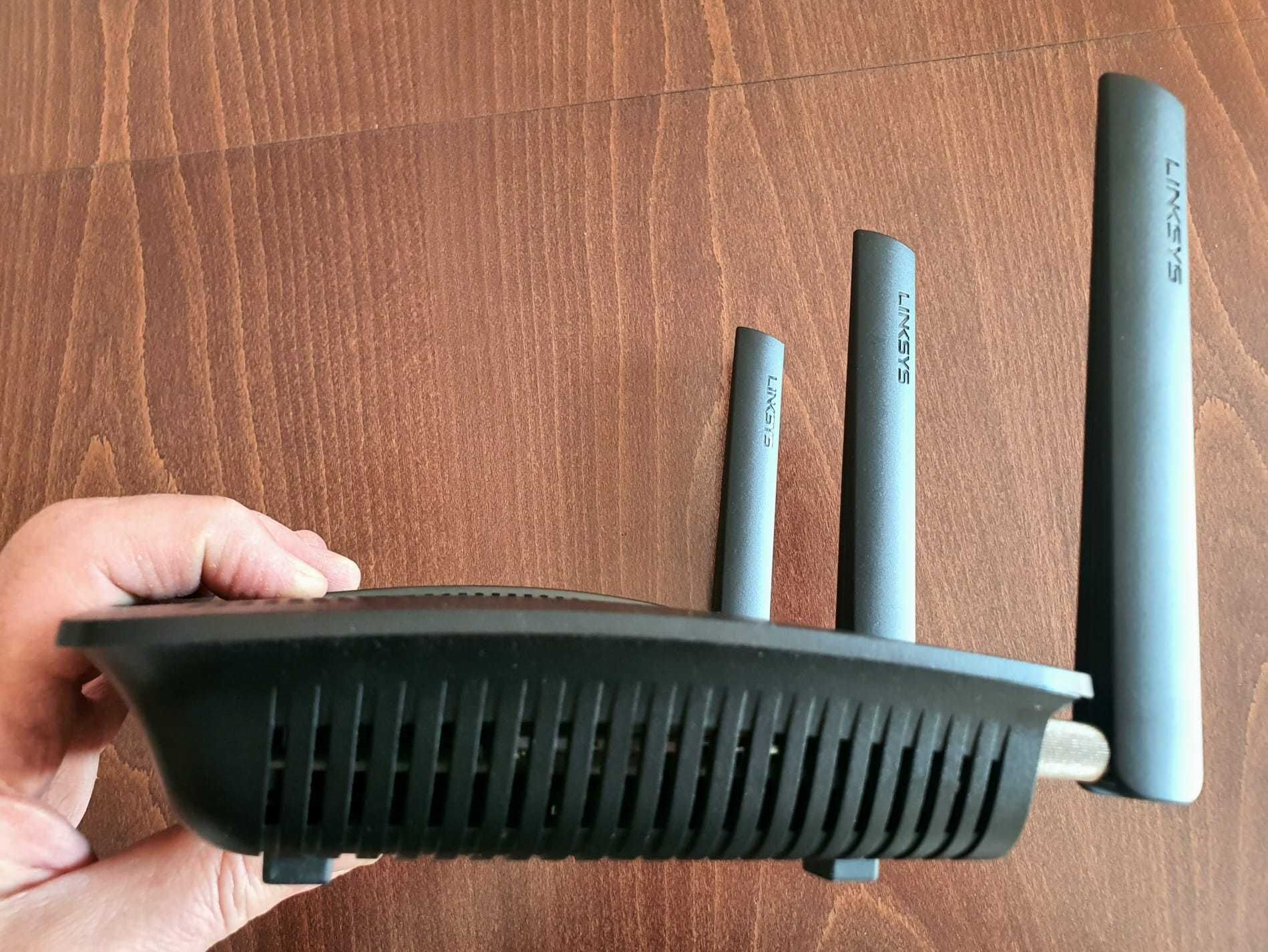 Linksys EA7500 рутер