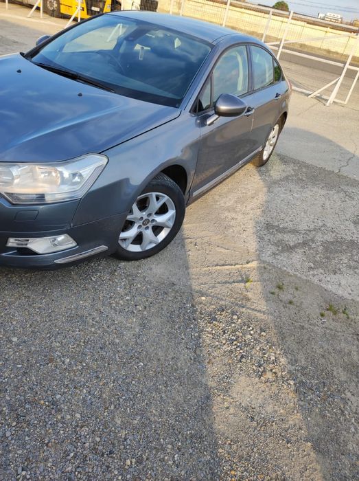 Dezmembrez citroen c5 2.2 hdi