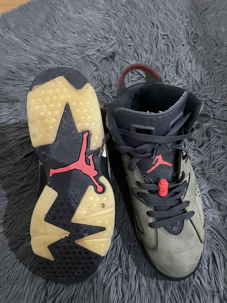 Jordan 6 Travis Scott