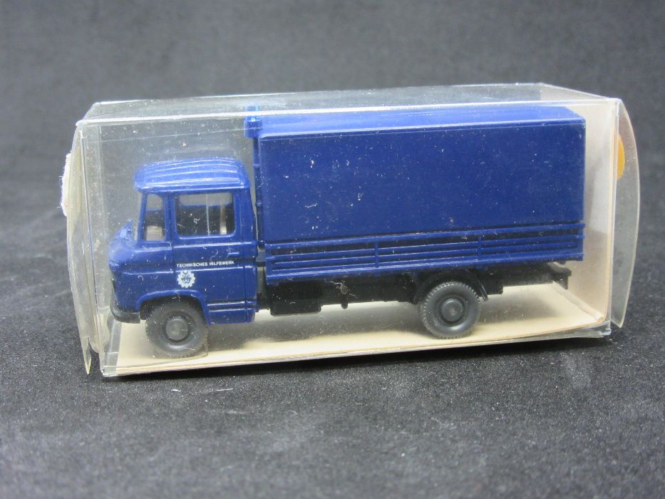 Macheta Wiking Mercedes L 408 Truck THW HO 1/87