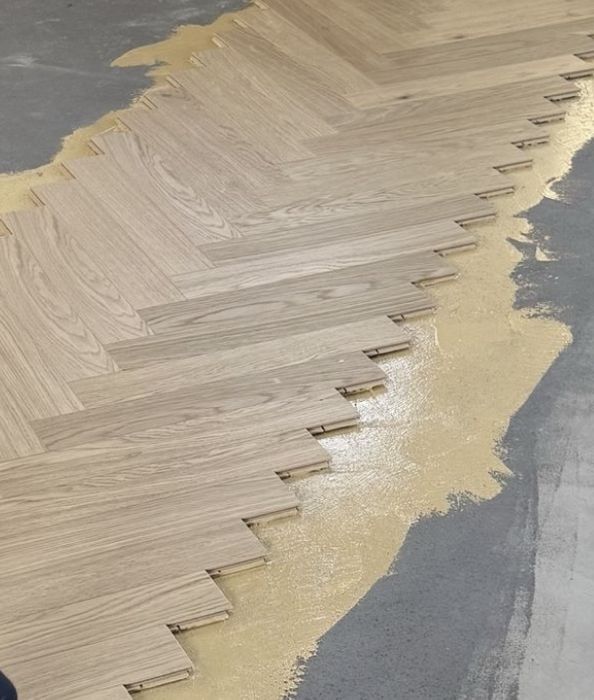 Parchet stratificat herringbone stejar