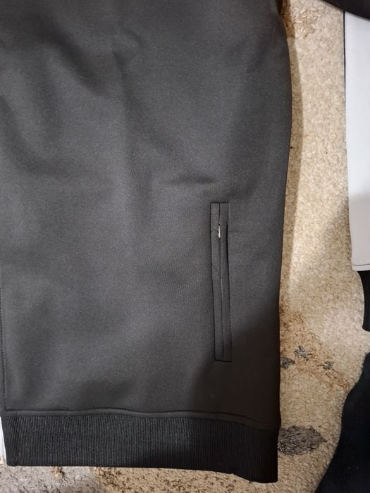 Vând bluza palm angels