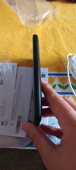 Продавам телефон Alcatel 1C 2019