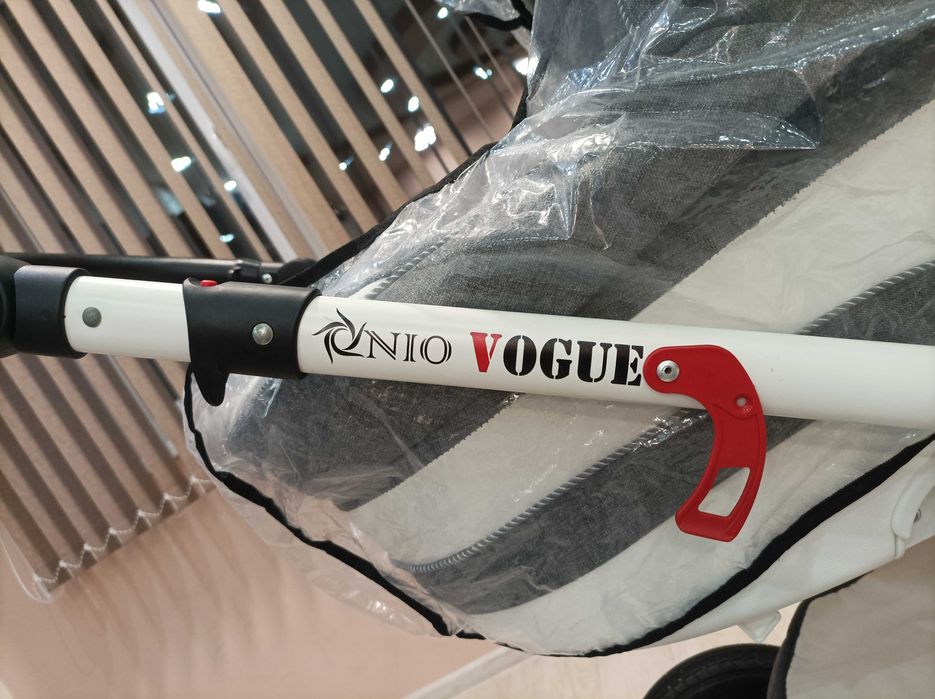 Продавам детска количка