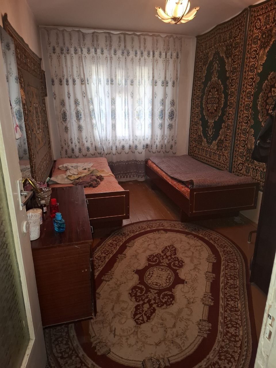 Продам 4 х комнатная квартира  Фрунзе