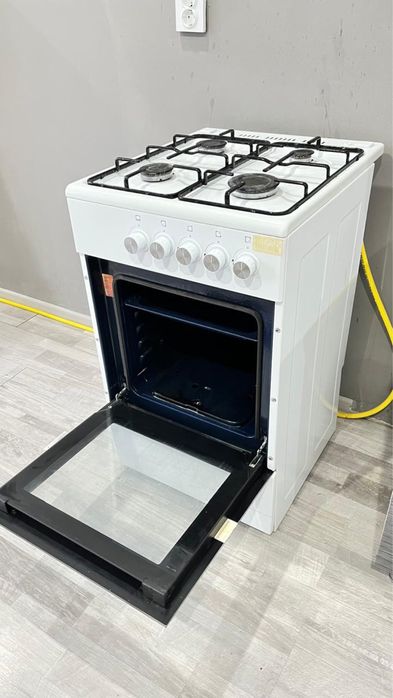 Продам газ плиту новая!