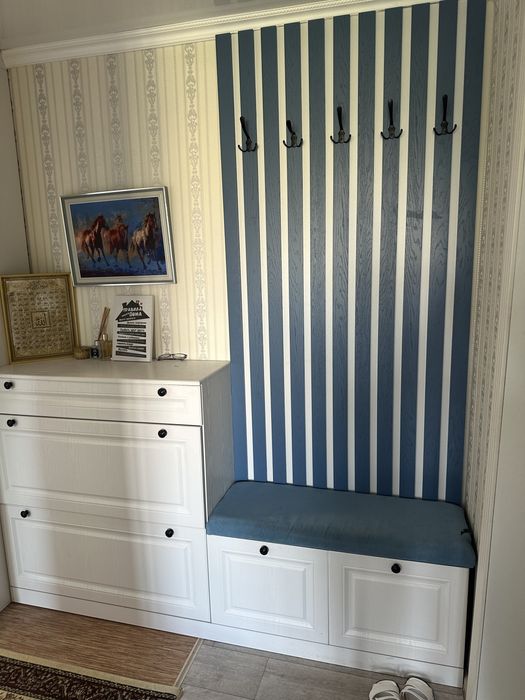 Продам , прихожая шкаф