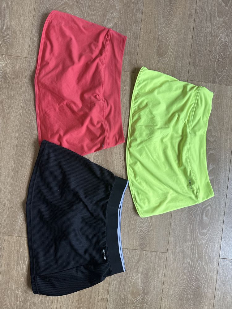 Тенис пола-понталон Nike-Dri fit и Adidas- M размер