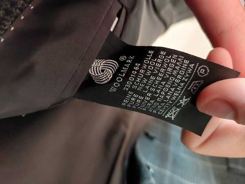 Navyboot blazer facut din lana virgina italiana