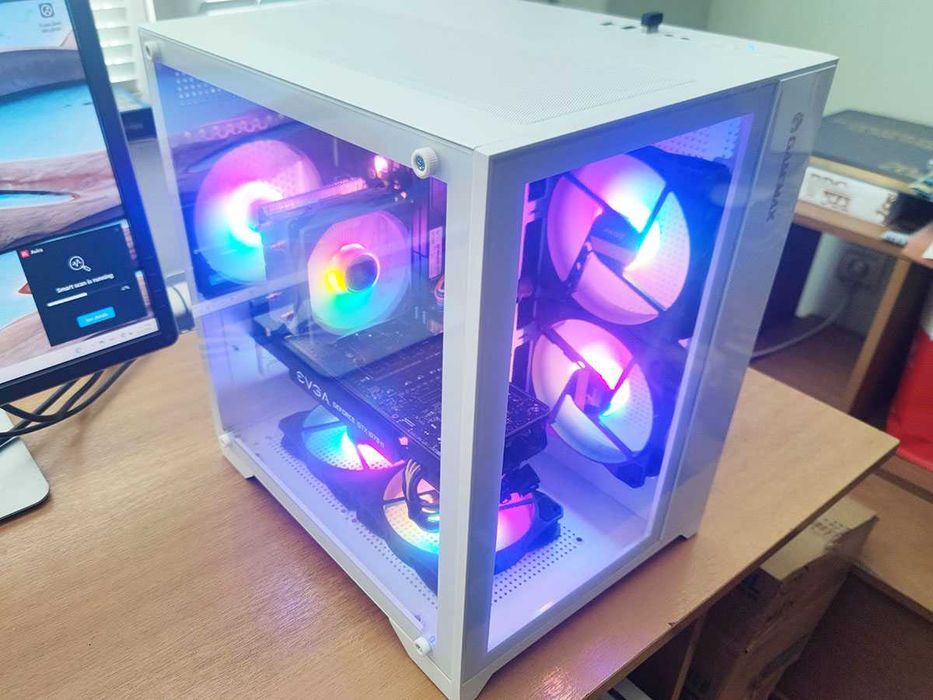 Геймърски компютър, Intel i3 12100f, 32gb Ram, 960Gb SSD, 1070Ti, 700W