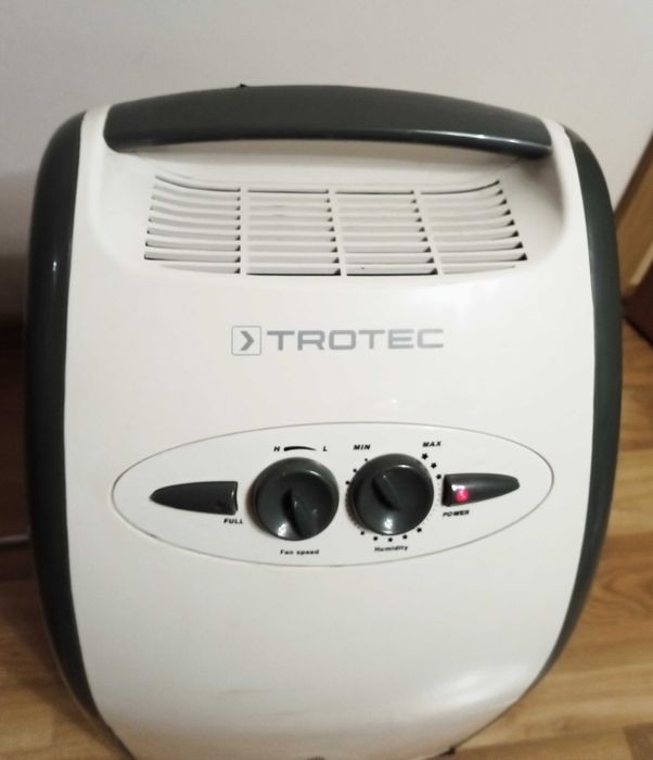 Влагоабсорбатор TROTEK 24л. / 24ч.