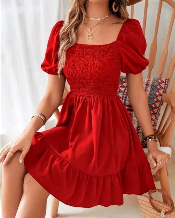 Rochie de vară, roșie