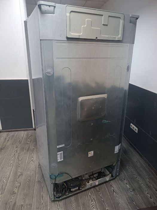 Продам холодильник  Sharp