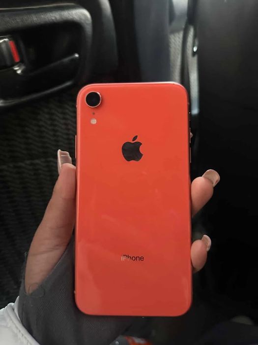 iphone xr.