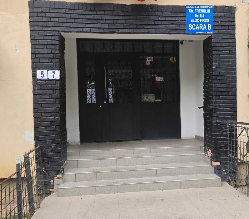 Garsoniera zona  Gorjului-Valea Lunga la 10 minute de Metrou Pacii