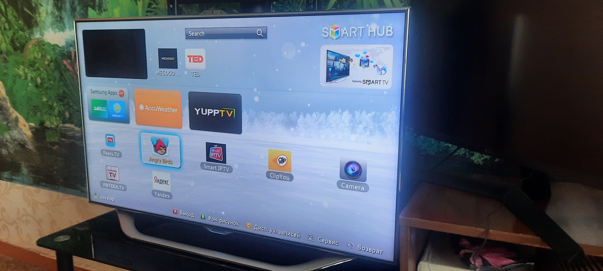 Продам телевизор Samsung smart tv