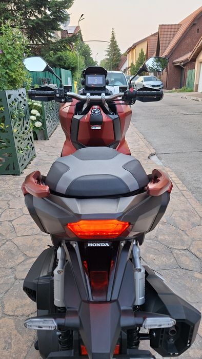 Vand Honda ADV 350