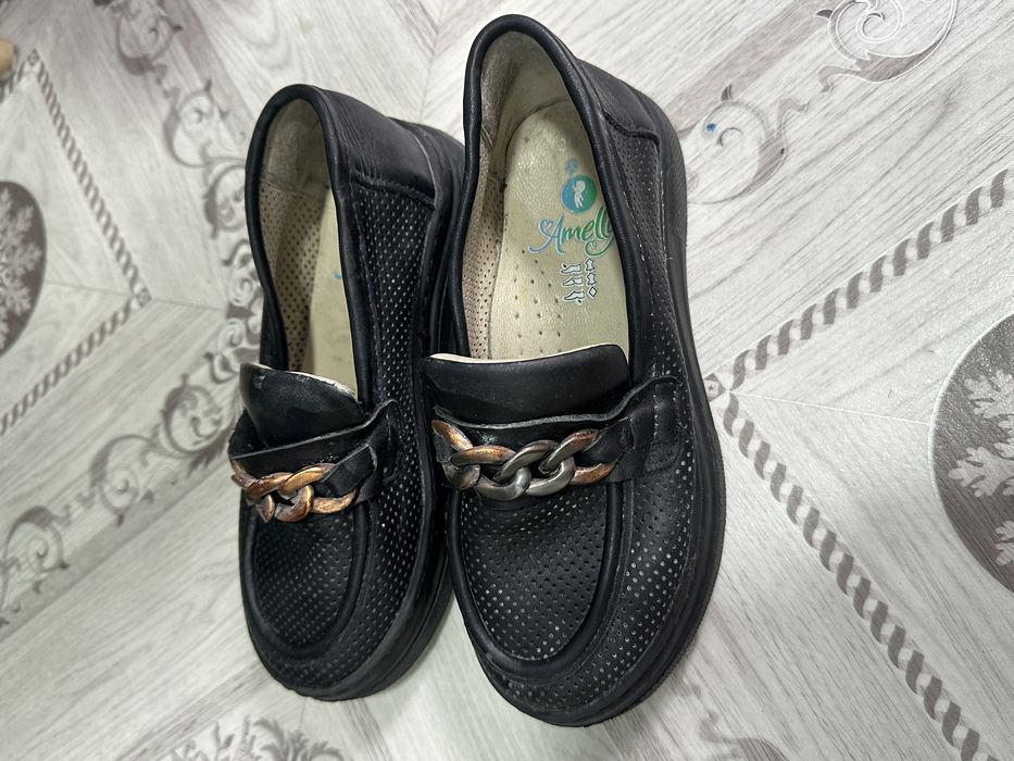 Кожанные туфли для девочек