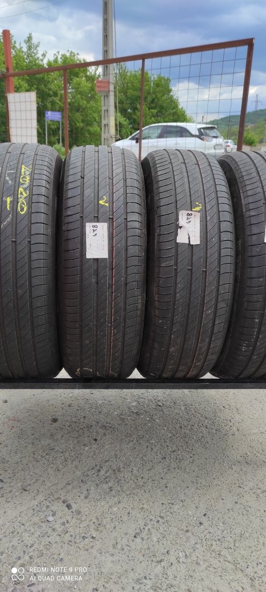 Vând 4 anvelope vara 215/65/17 215/65r17 MICHELIN