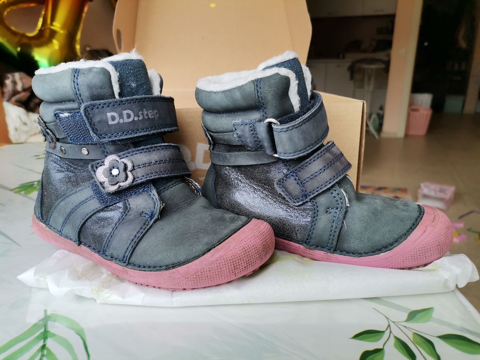 Ddstep боси обувки 27 първи собственик