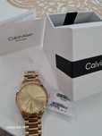 Златист часовник Calvin Klein