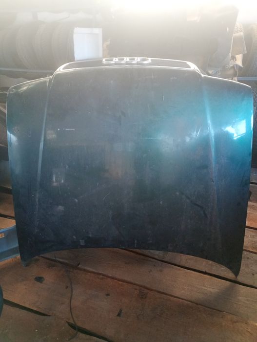 Capotă + haion  audi 80 complete