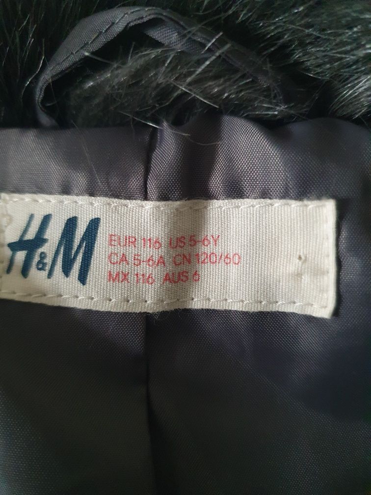 Jacheta de blana, fetite, 5-6 ani, H&M