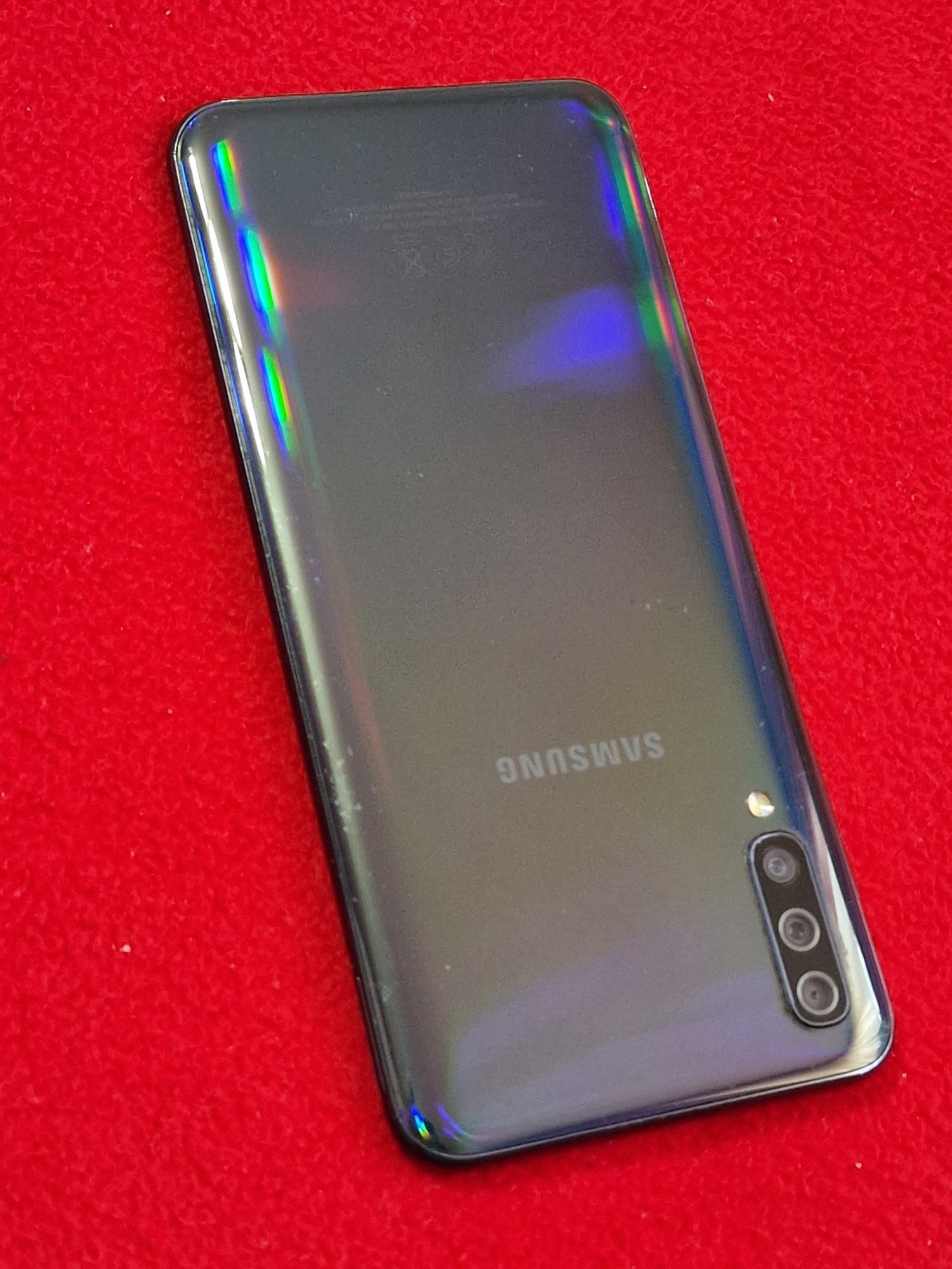 Samsung Galaxy A50 Negru 128Gb, Liber, Burn pe display.