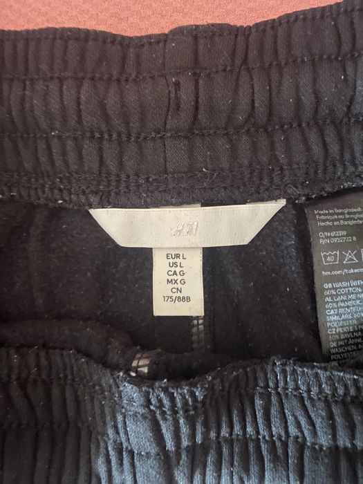 Черен анцуг на H&M