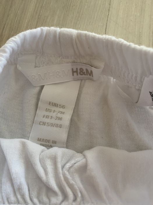 Vand lot haine(1-2 luni) ptr.fete(141).