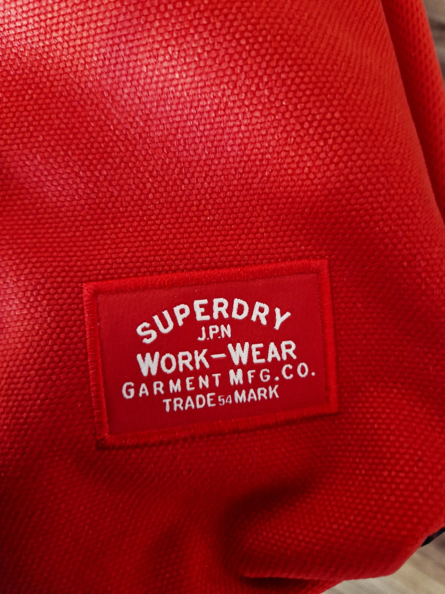 Оригинална раница SUPERDRY.