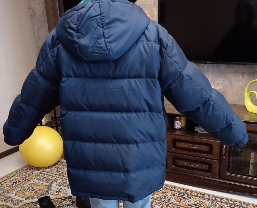 Продам новую зимнюю женскую куртку