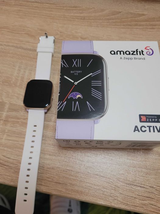 Часовник Amazfit Active
