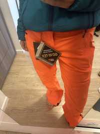 Pantaloni ski Burton AK GORETEX XS, noi cu eticheta