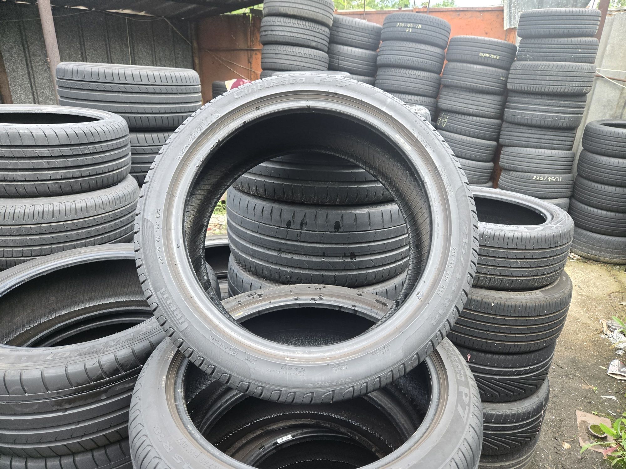 2бр. 215 45 18 Pirelli летни.