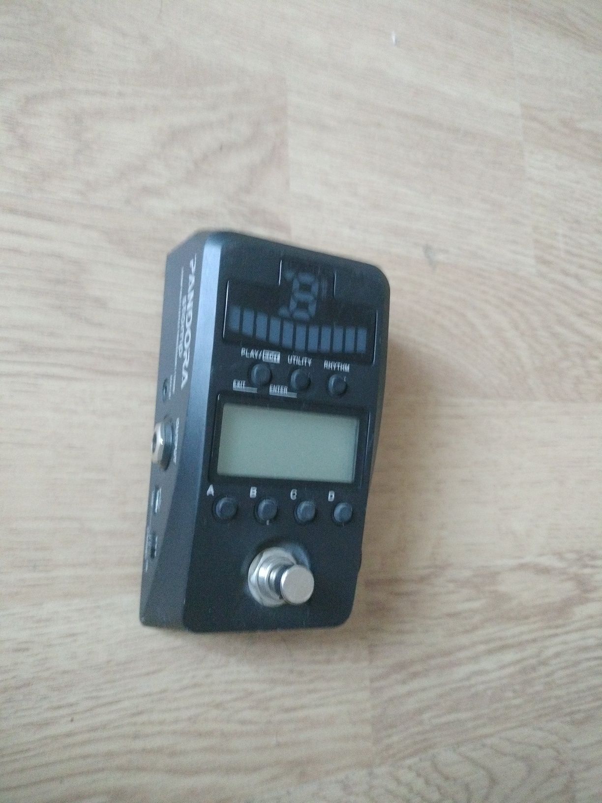 Korg Pandora Stomp – Procesor Multi-Efecte, Tuner, Ritmuri & Modelare